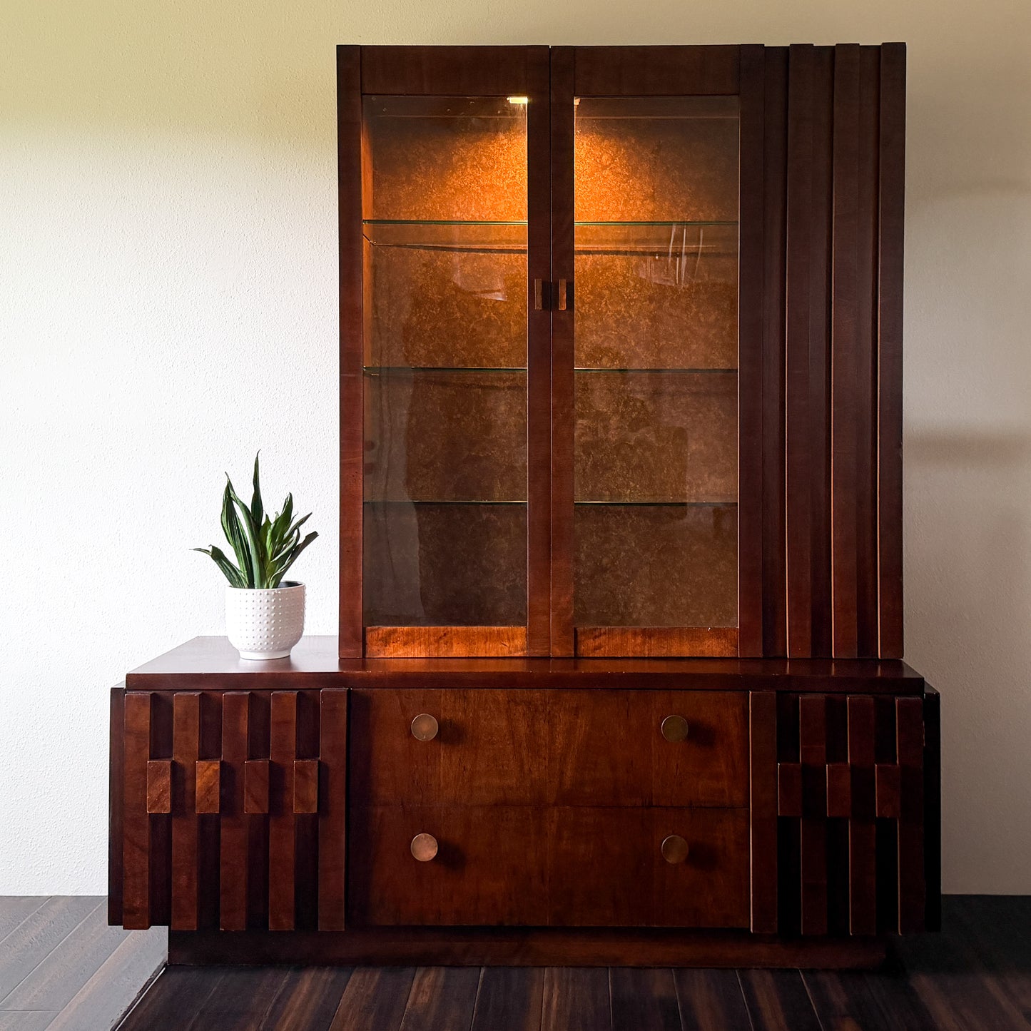Vintage Lane Staccato Hutch